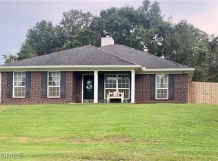 1115 Timber Creek Dr S, Axis, AL 36505