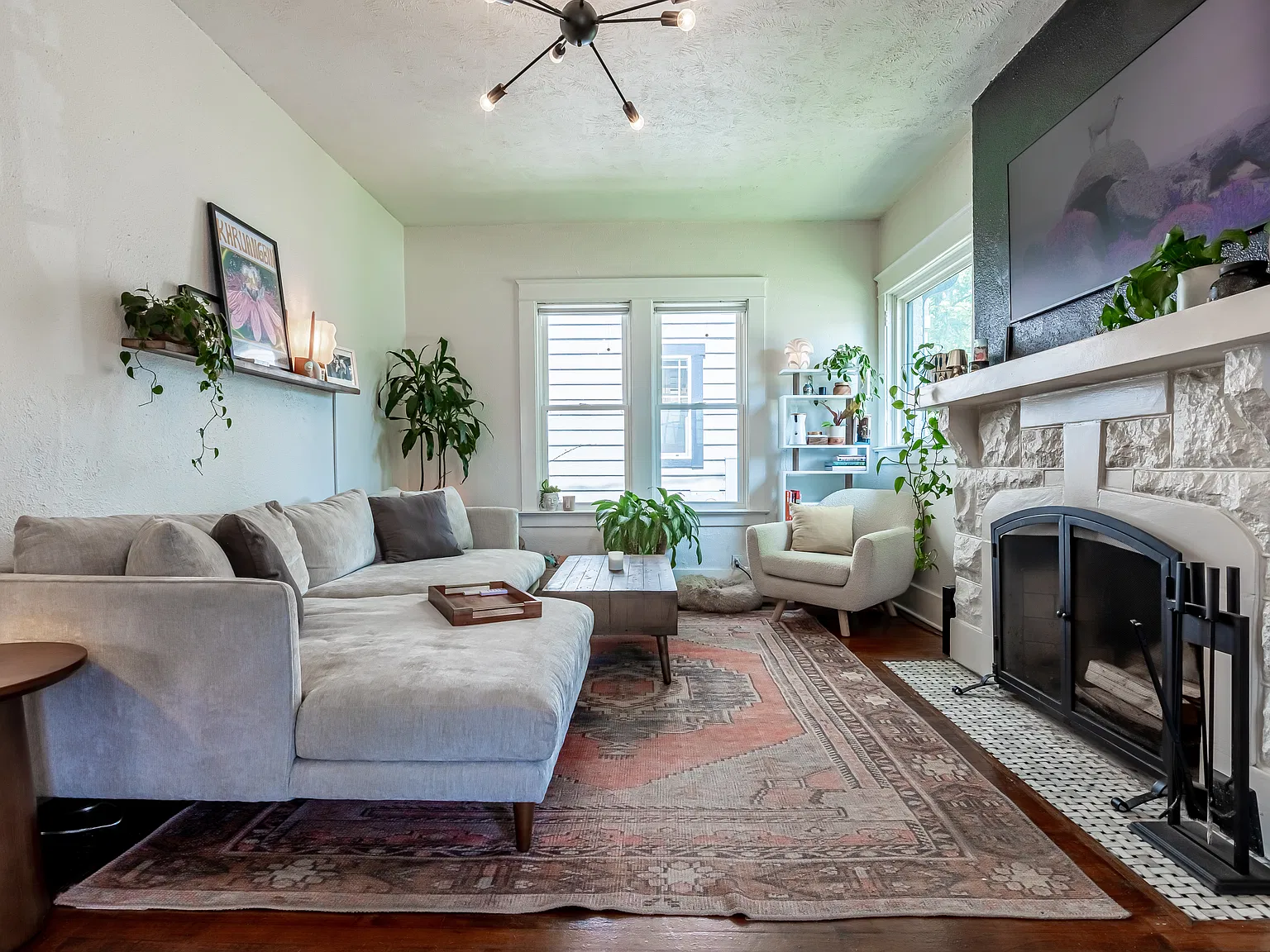 4 bed, 1850 sqft, $3,200 — Photo 4