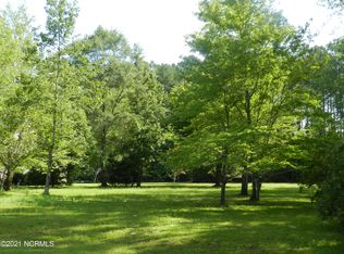 303 Augusta Ct, Havelock, NC 28532