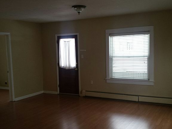 5th image of 3045 S Sherman St #A