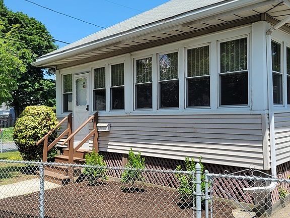 3rd image of 24 Curtis Ave