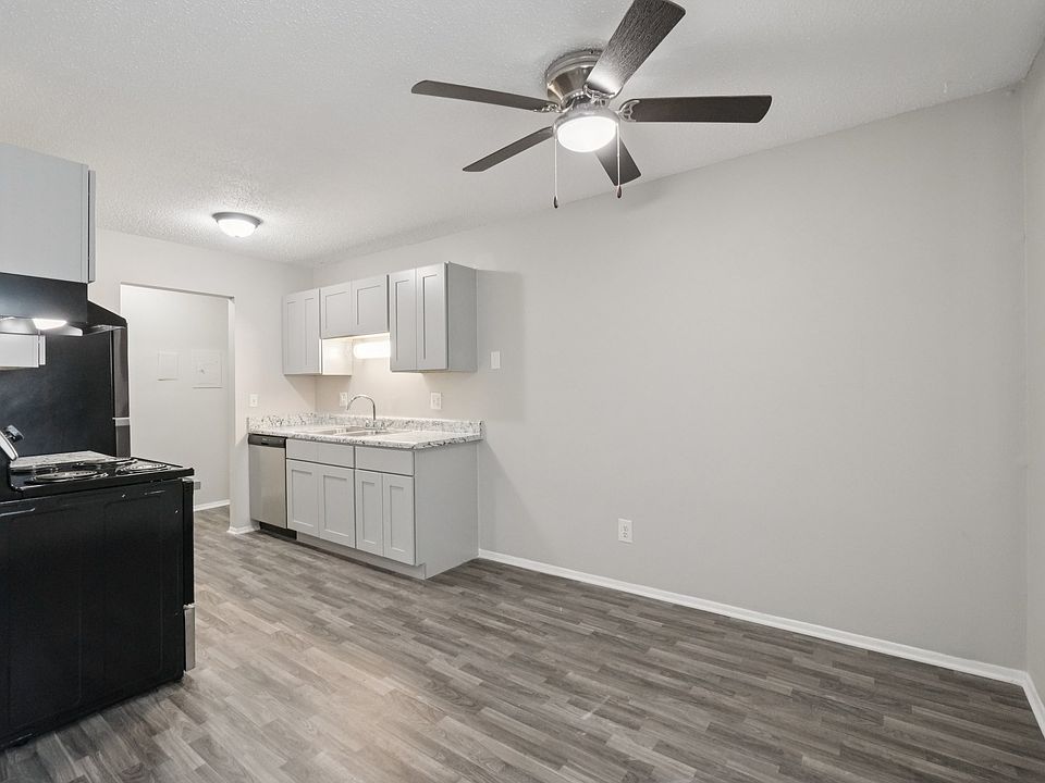 676 N Main St #na, photo 12