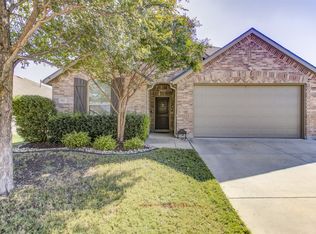 8332 Trickham Bnd, Fort Worth, TX 76131