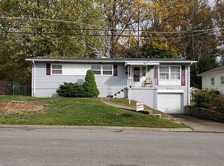 212 Sandy Ave, Moundsville, WV 26041