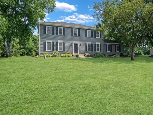 1626 Devonshire DRIVE, Cedarburg, WI 53012