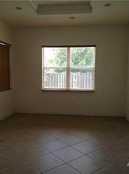 2nd image of 1570 SE 17th Ave
