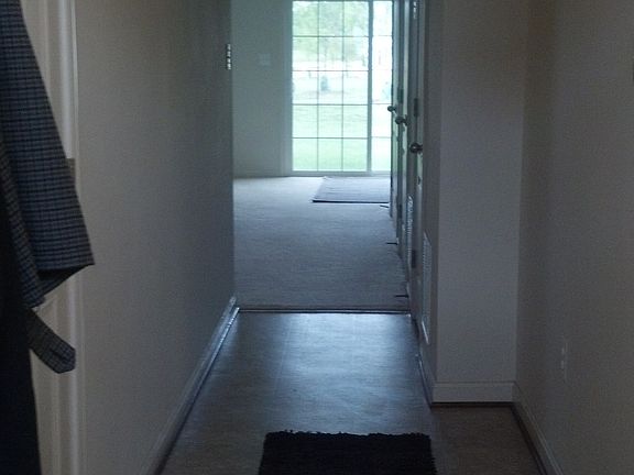 1st Level Entrance/Hallway