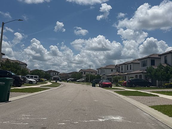 4th image of 5601 Cobalto Way
