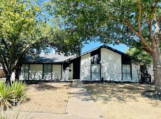 2605 Twinpost Ct, Irving, TX 75062