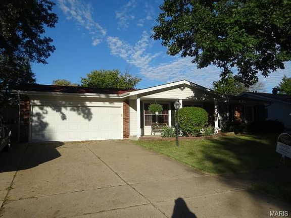 2nd image of 2185 Jenkee Dr