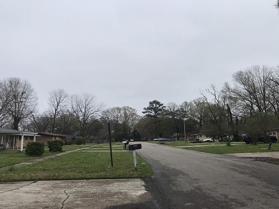 4th image of 4413 Heath Dr