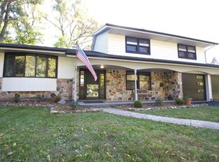 16245 Luella Dr, Brookfield, WI 53005