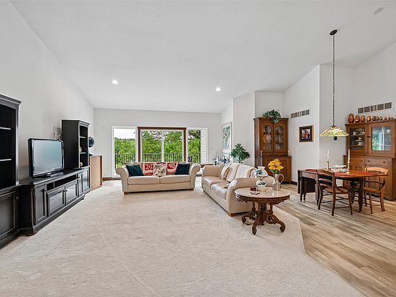5th image of 2245 Tranquil Ct NW
