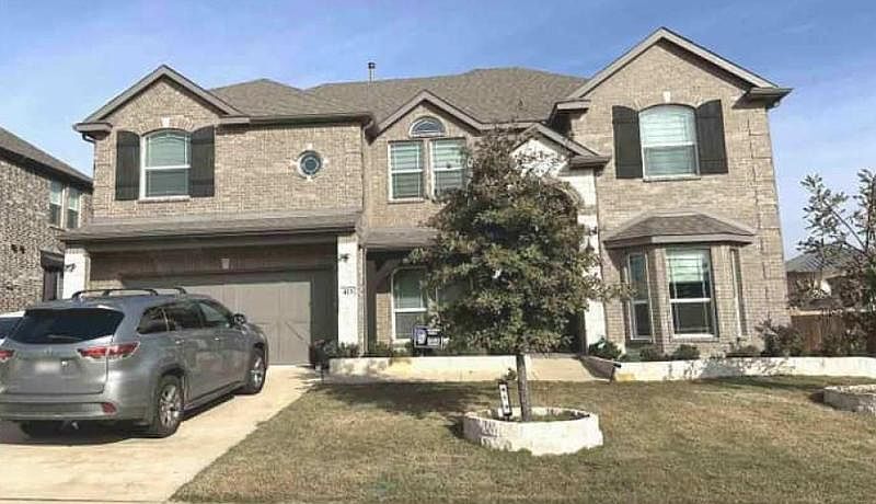 1st image of 413 Remington Ct