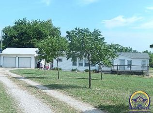 1230 E 197th St, Scranton, KS 66537