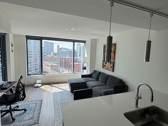 3rd image of 344 N Canal St #1312