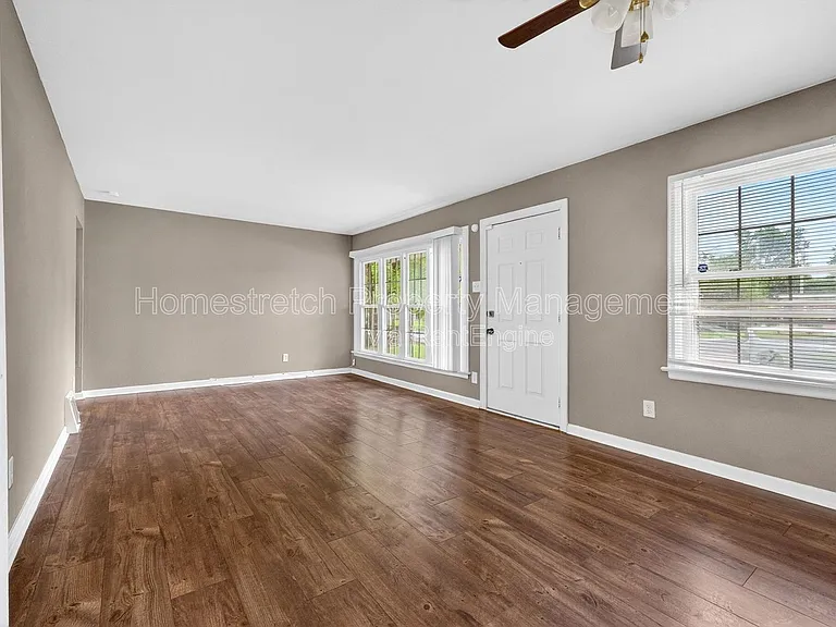 1600 Washington St — Photo 9