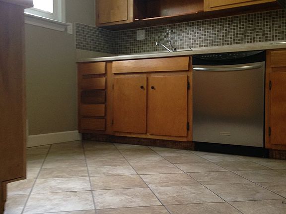 5th image of 3058 Rightmire Blvd