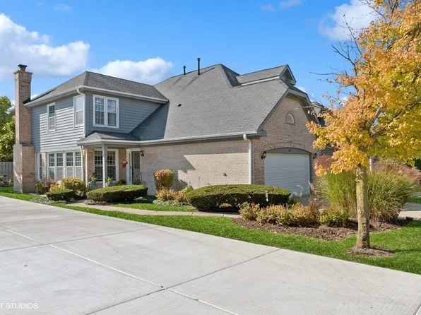 310 Wentworth Cir, Bloomingdale, IL 60108