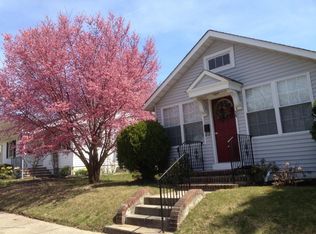 34 Navesink Ave, Atlantic Highlands, NJ 07716