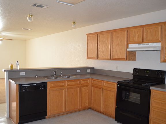 5th image of 2206 Wildewood Dr Unit A