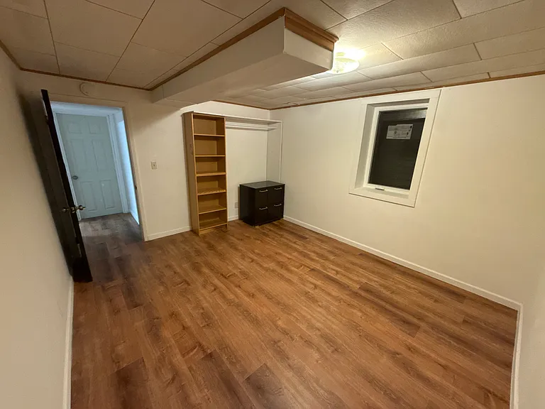 1641 W 82nd Pl — Photo 34