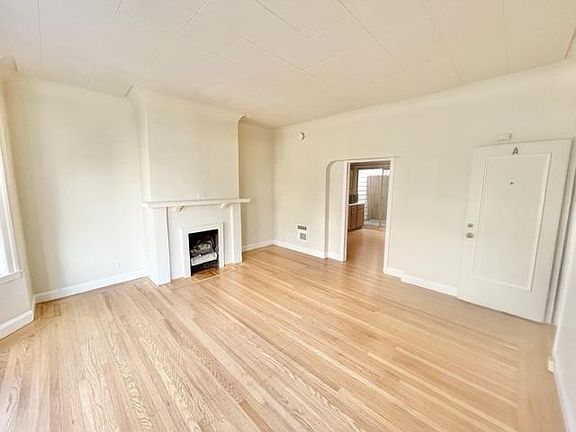 3rd image of 1549 Vallejo St #A