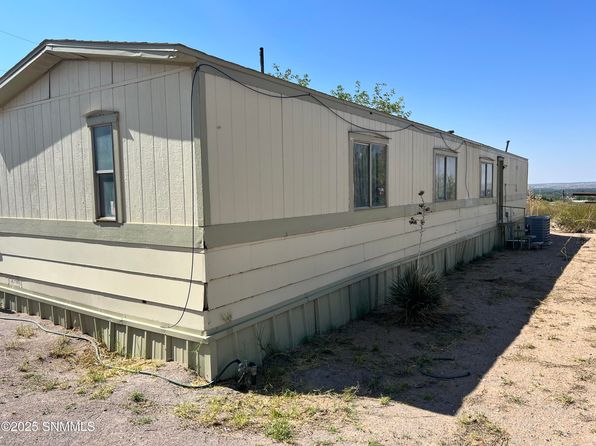 las-cruces-new-mexico-2062632538 picture