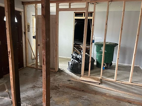 Laundry / mud room 