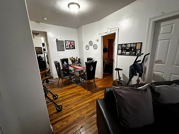 5th image of 618 W 182nd St #2