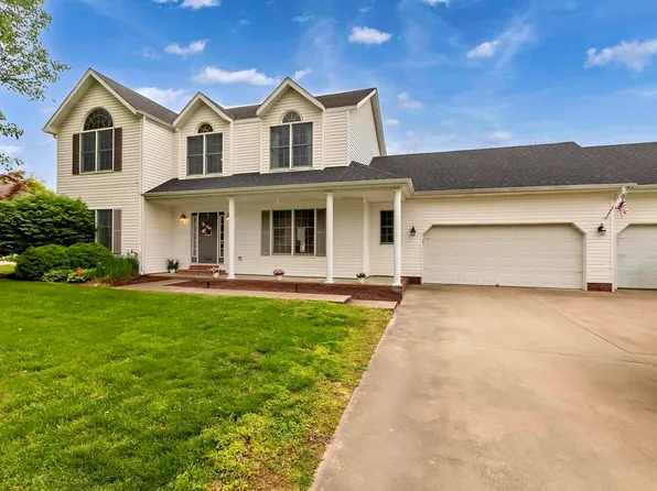 109 Lyndsey Ln, Carterville, IL 62918