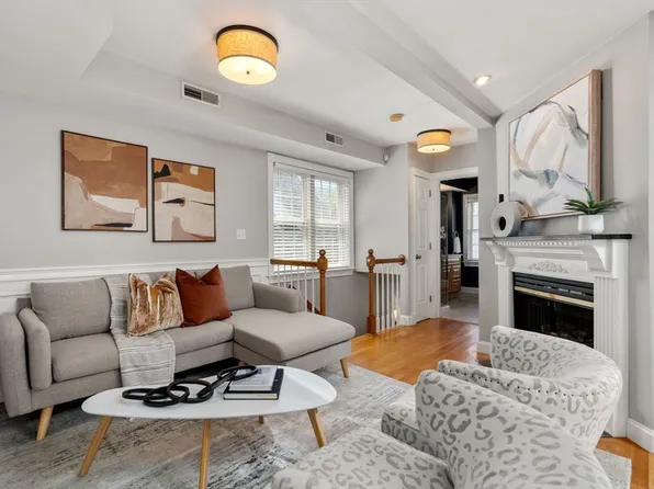 35 Cook St #B, Boston, MA 02129