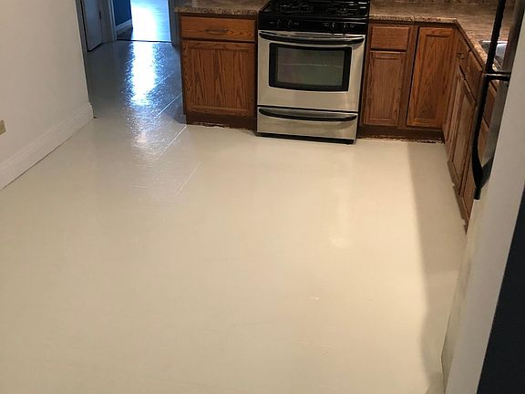 5th image of 3810 East Ave #1