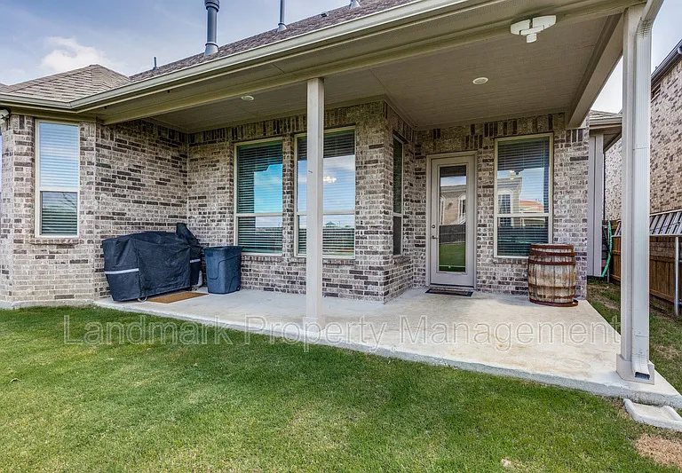 672 Harris Ridge Dr — Photo 25