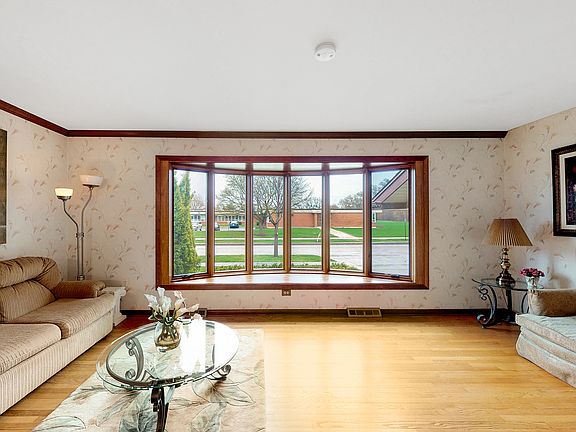 4th image of 1214 S Dunton Ave