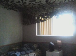 1083 Woodlow St, Waterford, MI 48328