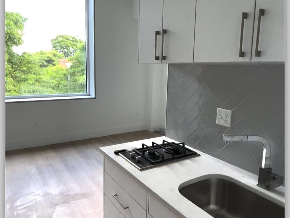 2nd image of 1127 Harrison Ave #209