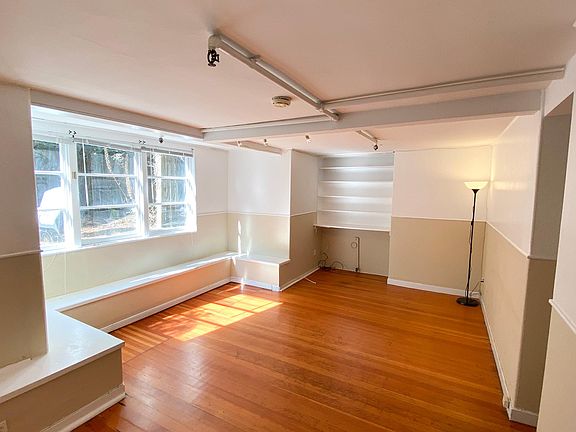 5th image of 2647 Buchanan St APT 8