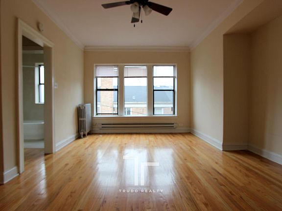 2nd image of 4614 N Paulina St APT 0310