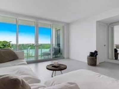 100 Bayview Dr APT 1221, Sunny Isles Beach, FL, 33160