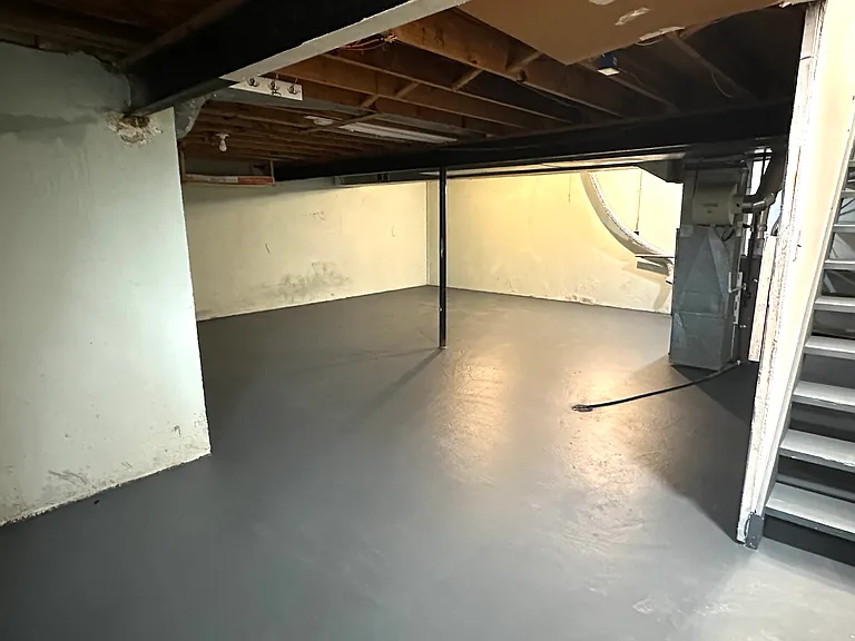 8565 Hampshire Dr — Photo 19