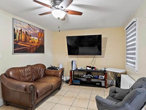2nd image of 2934 Tenbroeck Ave Floor 1