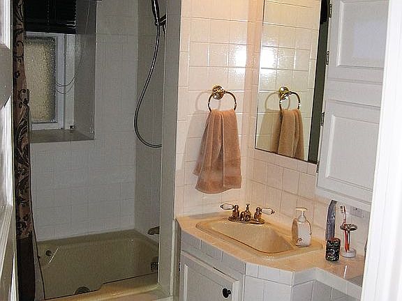 3rd image of 14 N Kingshighway Blvd APT B2