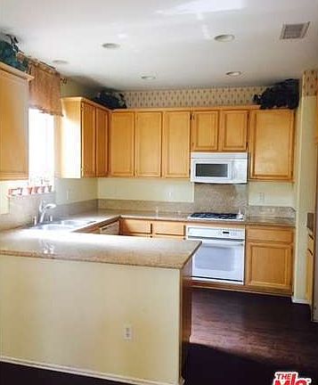 5th image of 24412 Montevista Cir