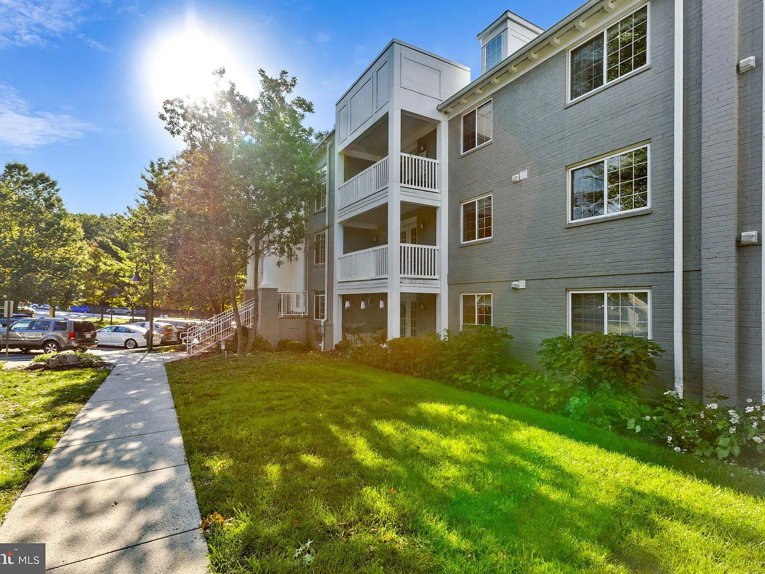 West Village Of Shirlington — Photo 3