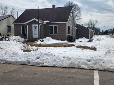 2421 15th Ave, Menominee, MI, 49858
