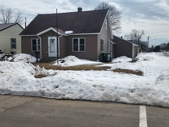 2421 15th Ave, Menominee, MI 49858