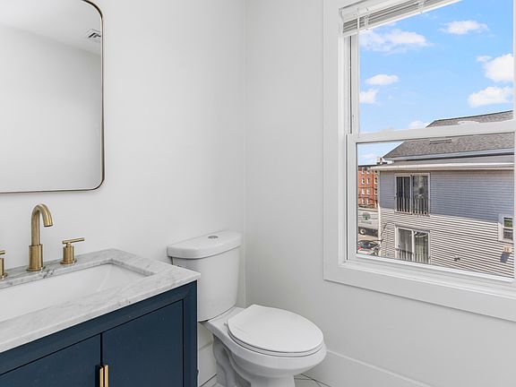 5th image of 14 Vinton St #1A