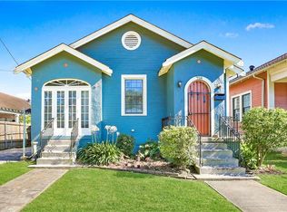 718 Perry St, Gretna, LA 70053