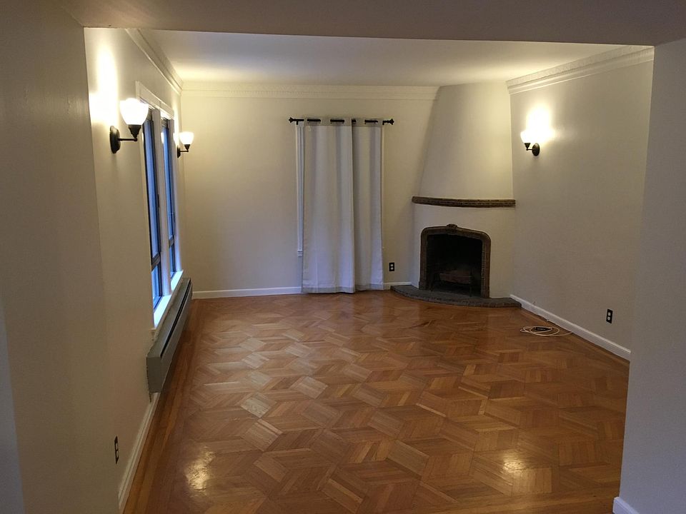 2nd image of 5642 Fulton St